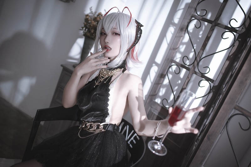 切切Celia 明日方舟 W 礼服 Cosplay 高清写真 20P插图7