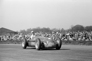 13 de Mayo. Giuseppe-Farins-during-the-1950-British-Grand-Prix-held-at-Silverstone