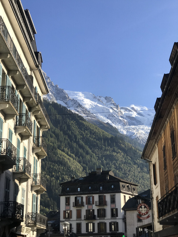 D515F0BF-C58F-4249-940D-4300B6C04F1E