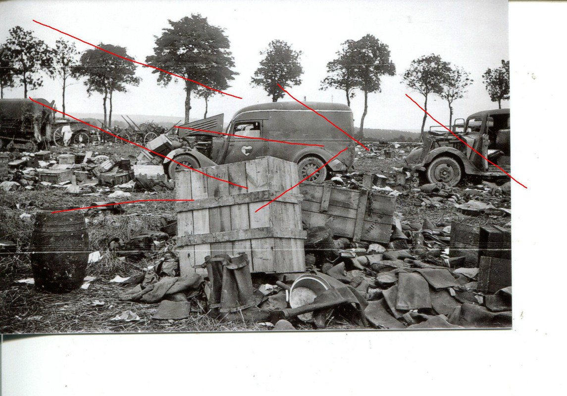 Zerstörte Französische Autos Französische Rückzu