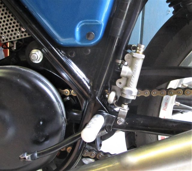 Left Hand Rear Master Cylinder Left Hand Rear Master Cylinder