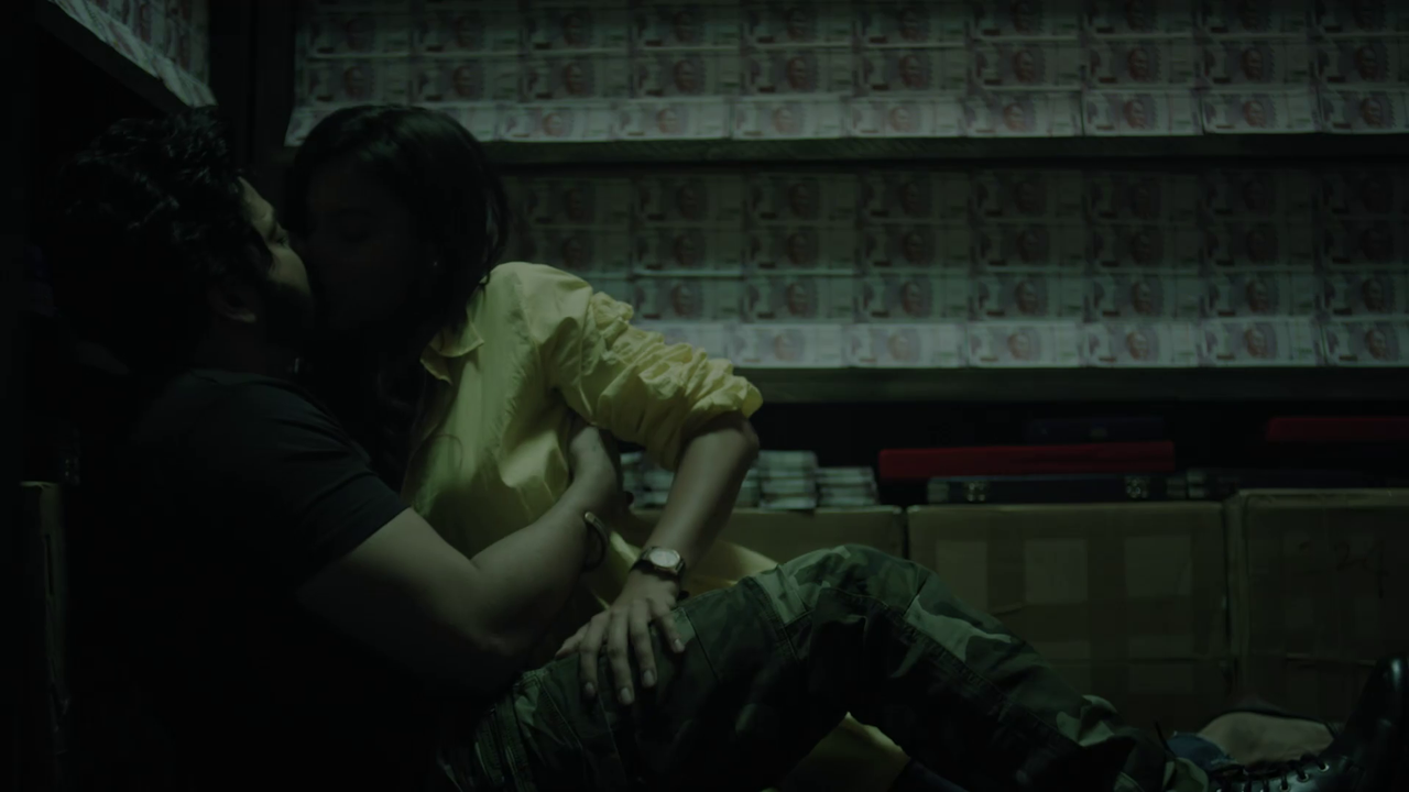 vlcsnap-2023-11-26-19h25m08s209