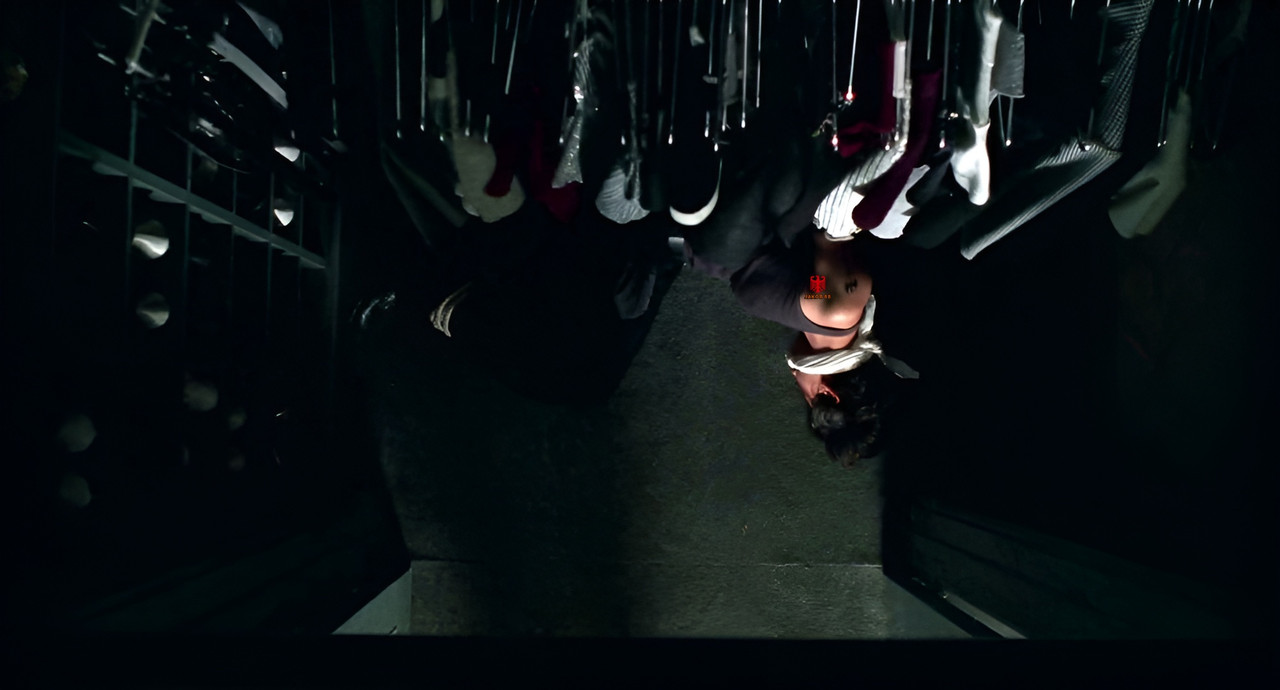 Gina Gershon 4 - Bound 1996