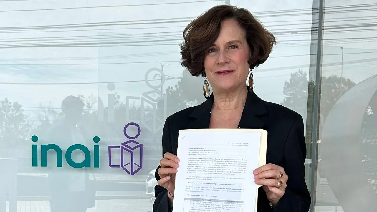 Denise Dresser denuncia a AMLO y al director del AICM ante el INAI