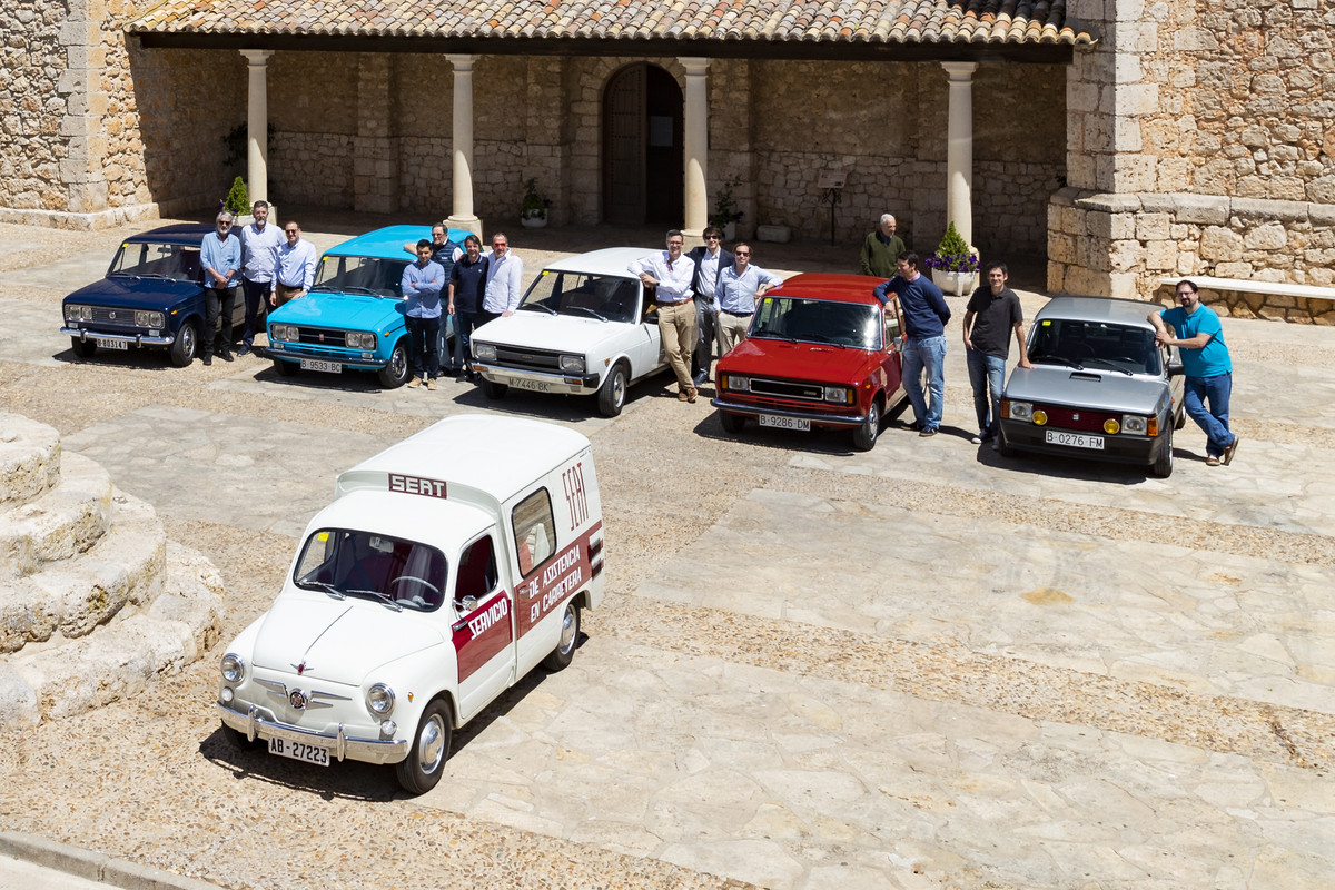 FotofamiliaPresentaciónEvoluciónMotoresSEAT