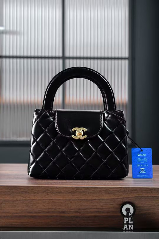 Iconic Flap Luxury Pink Chain Bag