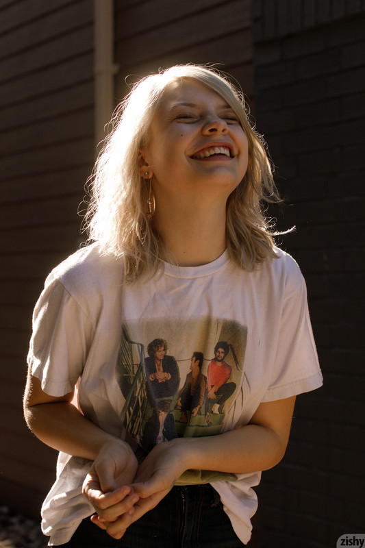 full_018_1847451021428014