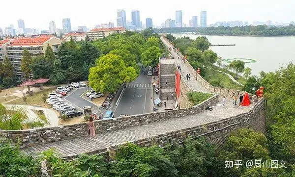 https://i.postimg.cc/768SFV34/v2-ac50e40d33eb8e6aecf80627cb538a17-1440w.webp