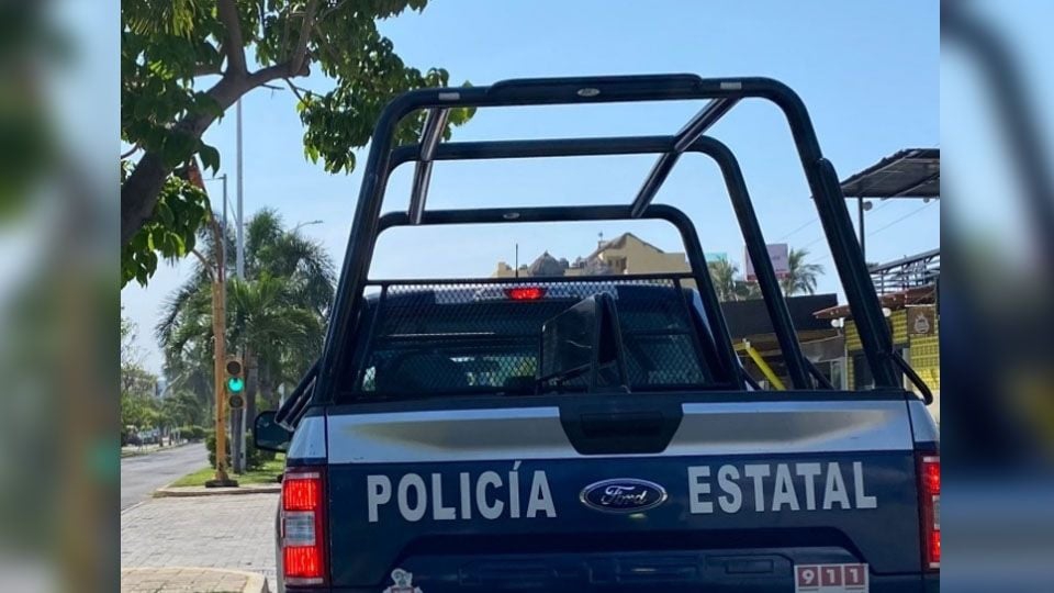 Sicarios acribillan a dos hombres con disparos a quemarropa en Colima; uno de ellos falleció