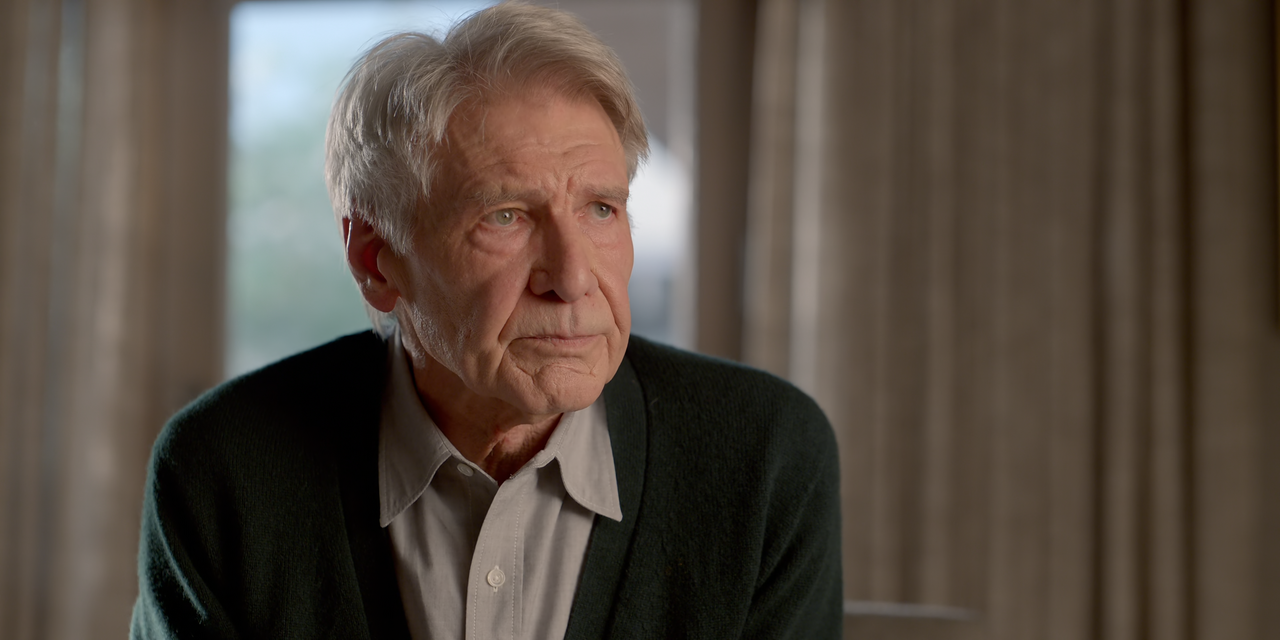 Shrinking.S02E12.The.Last.Thanksgiving.2160p.10bit.ATVP.WEB-DL.DDP5.1.HEVC-Vyndros.mkv_snapshot_01.2