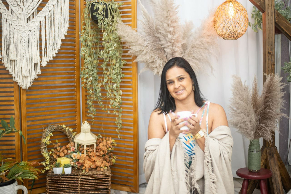 Fabiana Brazil - Psicanalista Clínica