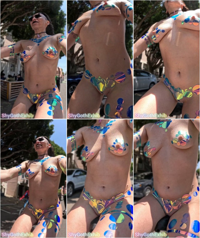 [Image: Exhibitionism-Exhibitionist-Exposed-Flas...Tits-2.jpg]