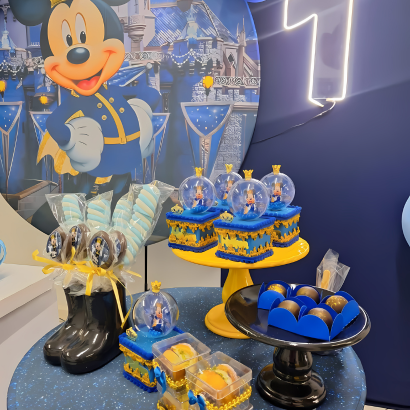 Mesa tema mickey realeza