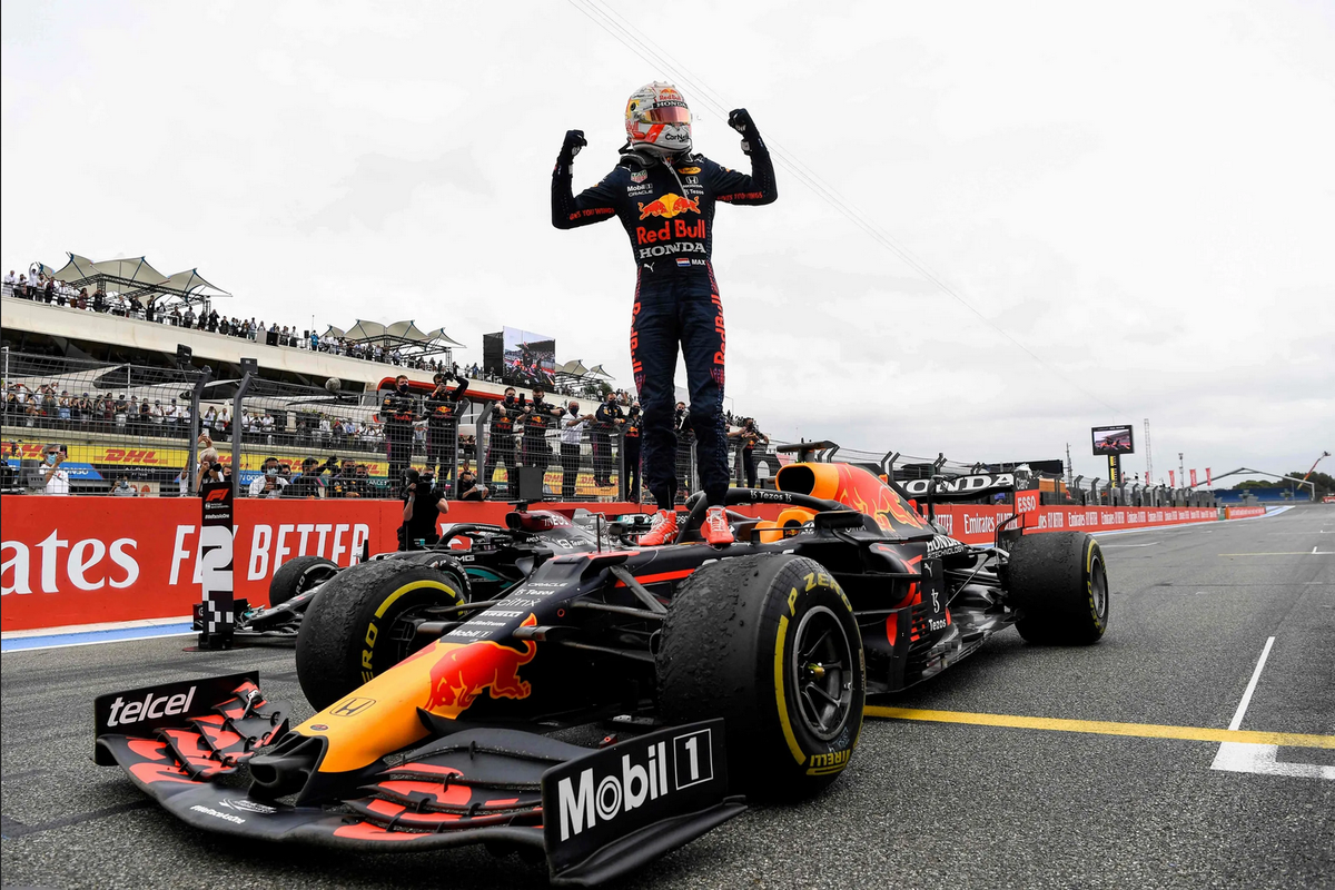 Red Bull arrasa en la F1 y va por récord histórico