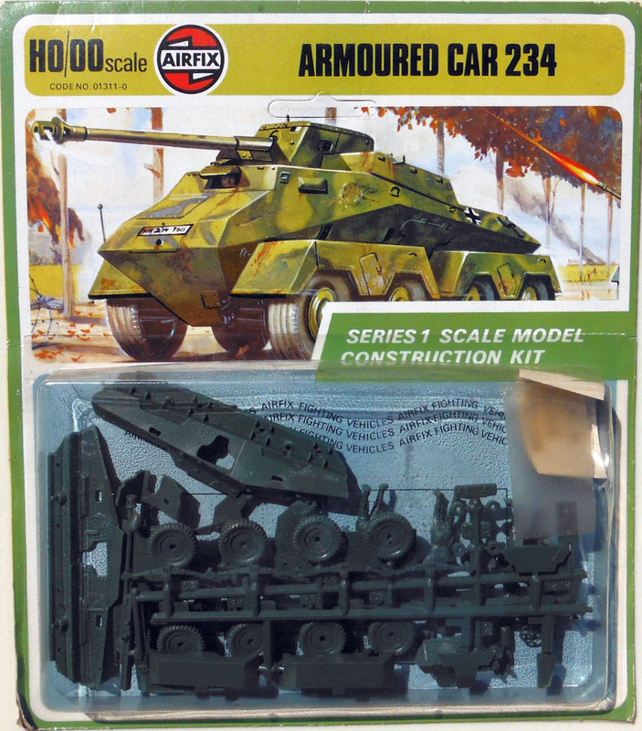 Airfix 76 Armoured Car Sd.Kfz.234 (01311-0)
