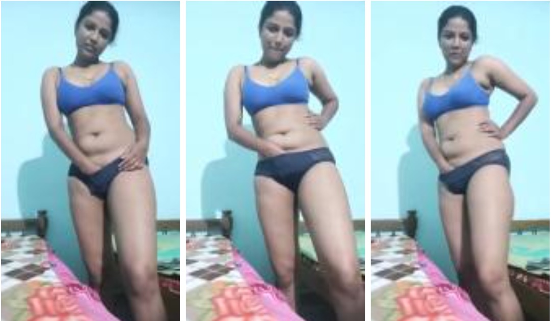 Hot desi girl fingering bikini nude video