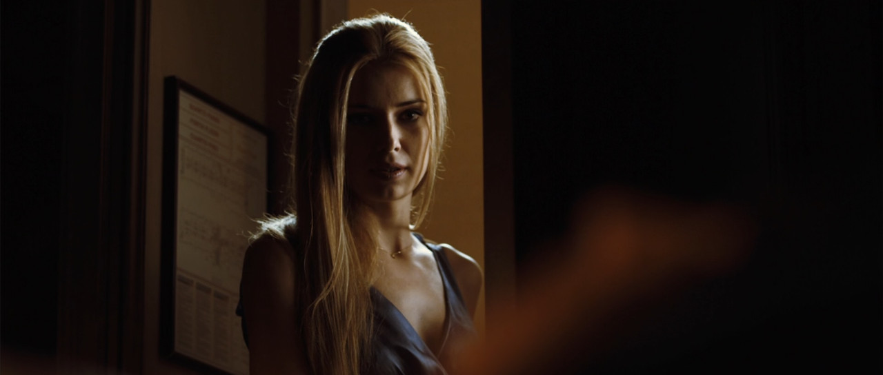 Room in Rome 2010 (1080p x265 10bit Tigole).mkv_