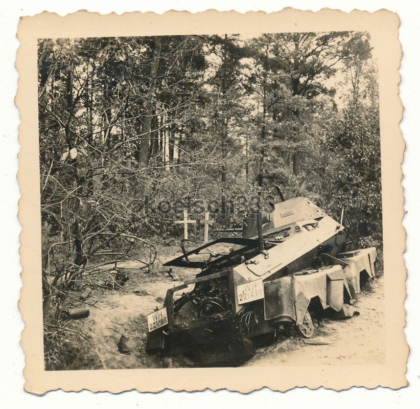 Foto Rad Panzer Panzerspähwagen Wrack Panzermänn