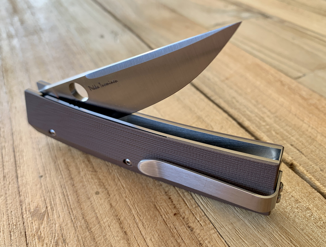 78341959-DFB5-401A-BA06-648BB54AA60E