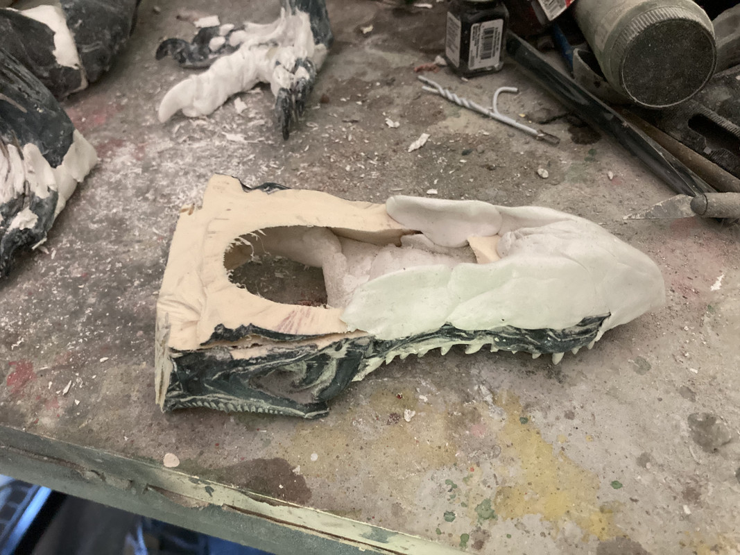 77B099B4-7558-4417-B742-A5706E1D9970