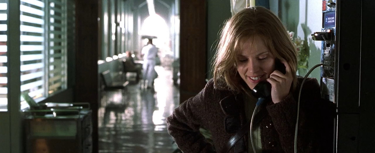 Darkness Falls 2003 BluRay [Hindi + Tamil + English] 480p 720p ESub Screenshot