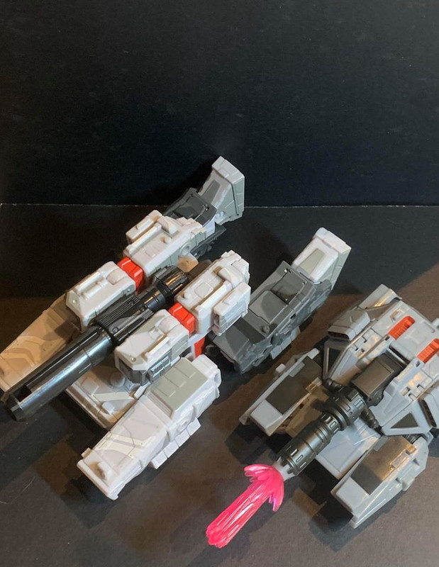 Cyberverser-Deluxe-Optimus-Prime-30