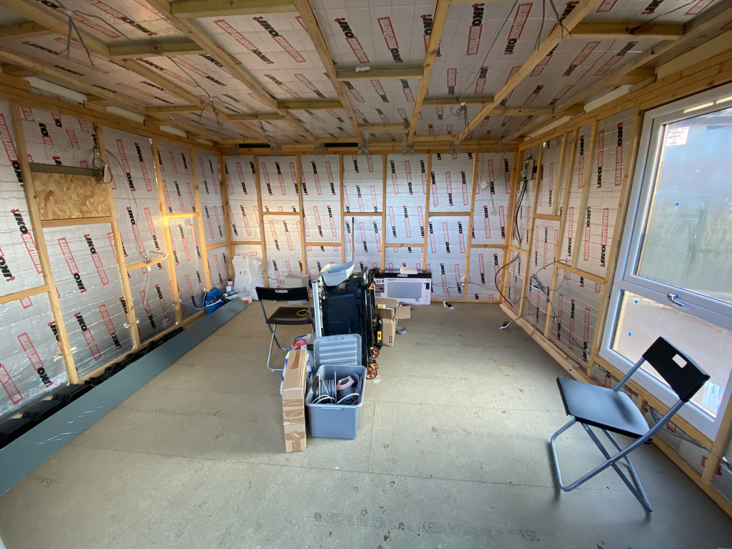 F4397C64-8A22-467C-8FE8-01246400641E