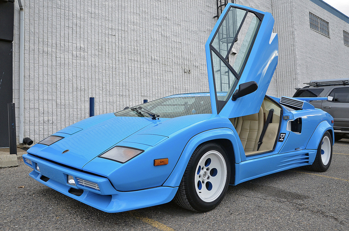 bluelamborgini.jpg