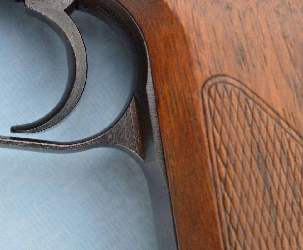 918AA6C9-5D46-4B5B-8E8D-83023EE269AF