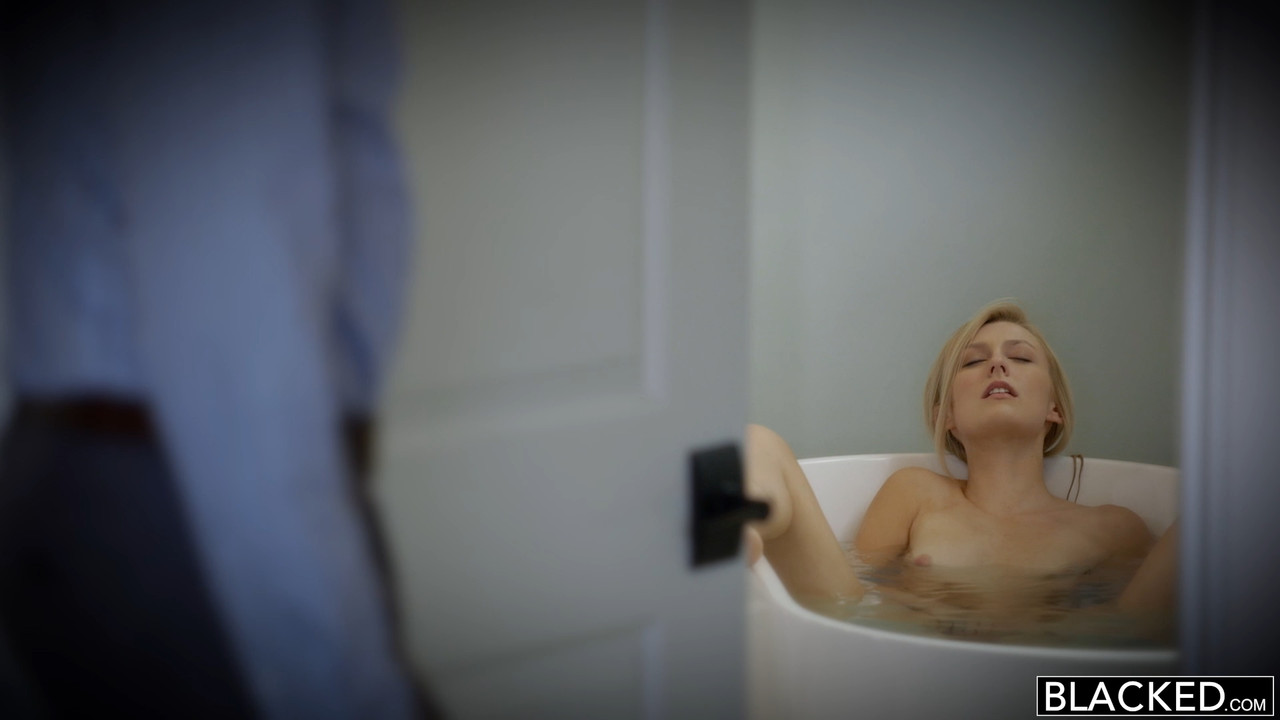 AGr@c3 - C@nch3T!m!d@ - 062916HD.mp4_snapshot_00.13.430