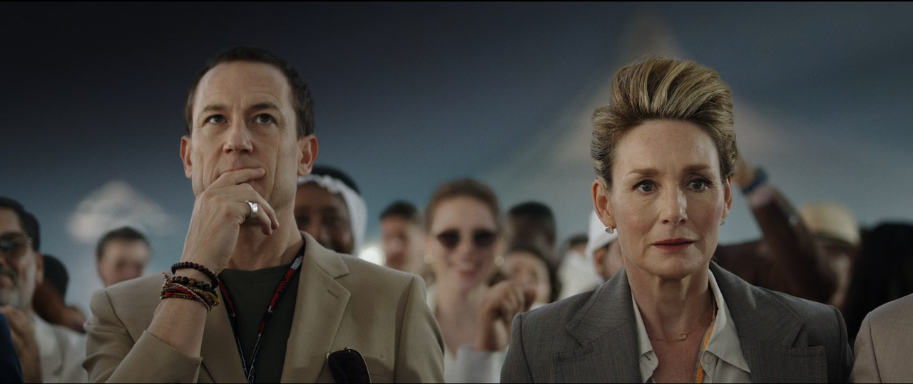 F1- The Movie (2025 1080p BluRay x265 SAMPA).mkv_snapshot_02.05.42.827