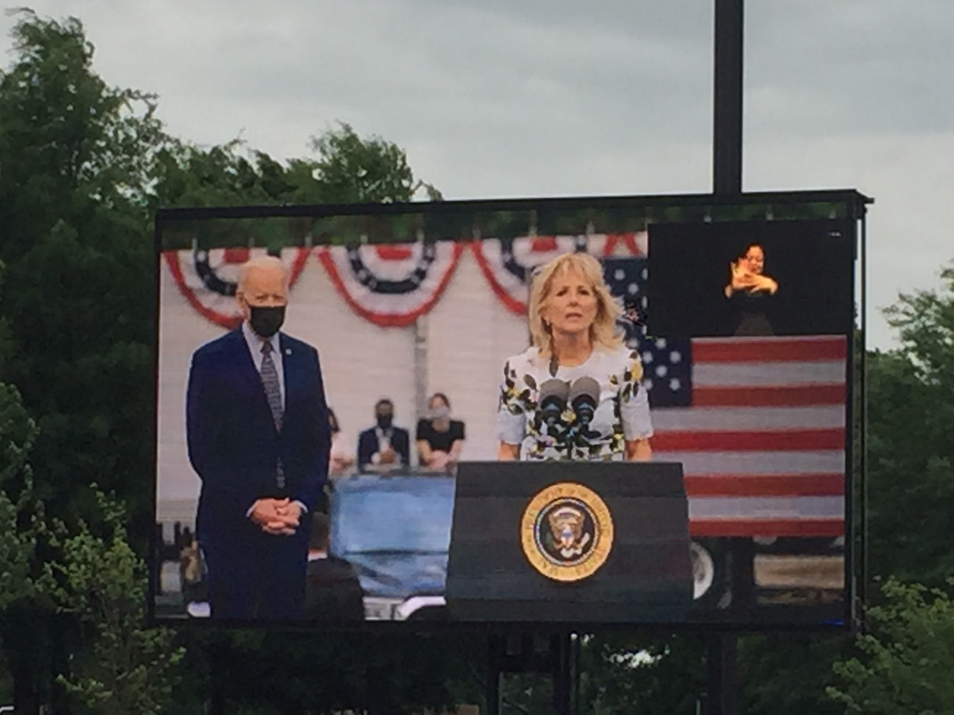 D820FC3C-FE82-47B8-BE20-9292108F9685