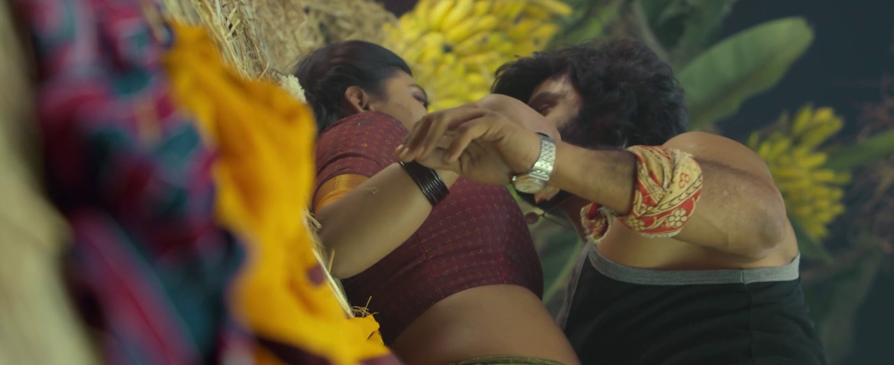 Kayal Anandhi-  Hot  Intimate Scene - Sridevi Soda Center  (26)