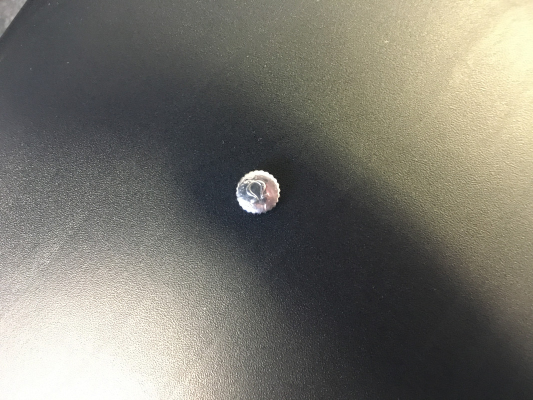 omega close feet crown