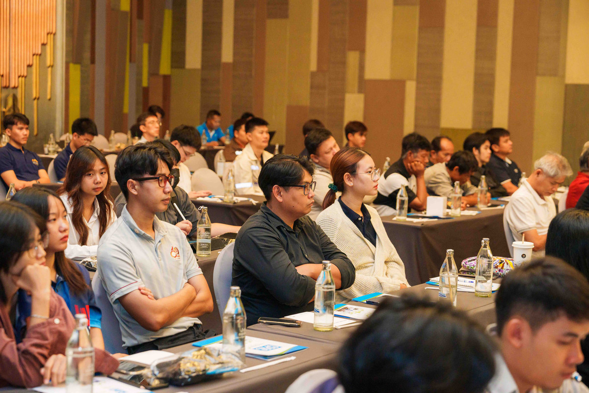 006.บรรยากาศภายในงาน_0