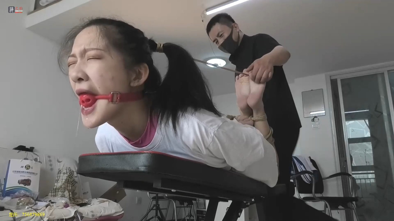 绳之韵 新人梓若试镜（下集）驷马口球捆绑，捆绑大脚趾反拉固定马尾辫.mp4_20190929_111314.576