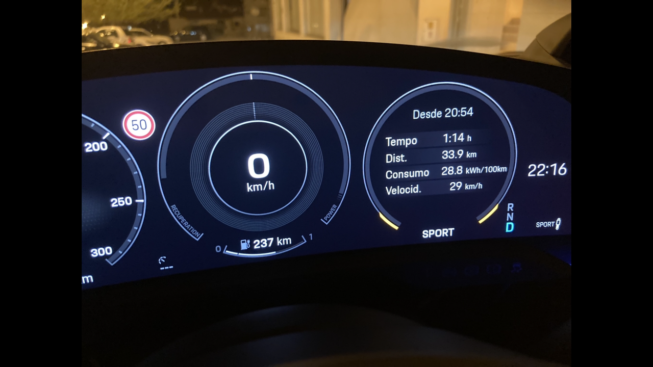 CC0CF004-9D92-40C4-A89F-FFD960D1C7FA