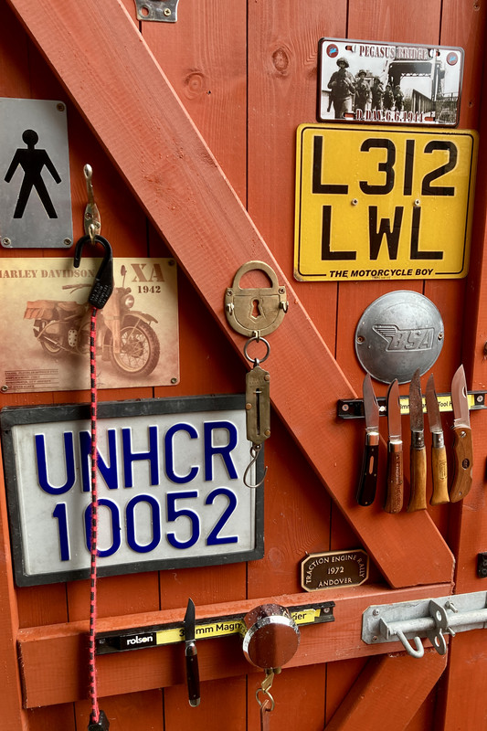 BB4494DF-32CE-4EA5-A7B6-AE092D36595D