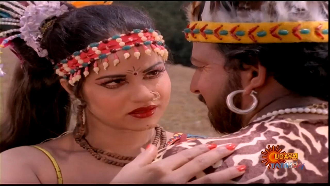 Jayamalini Hot Jungle Song~HDTV.mp4_20201018_181532.876