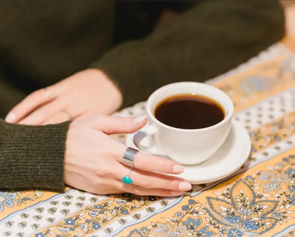 ¿Qué pasa si tomo café y tengo el colesterol alto? 