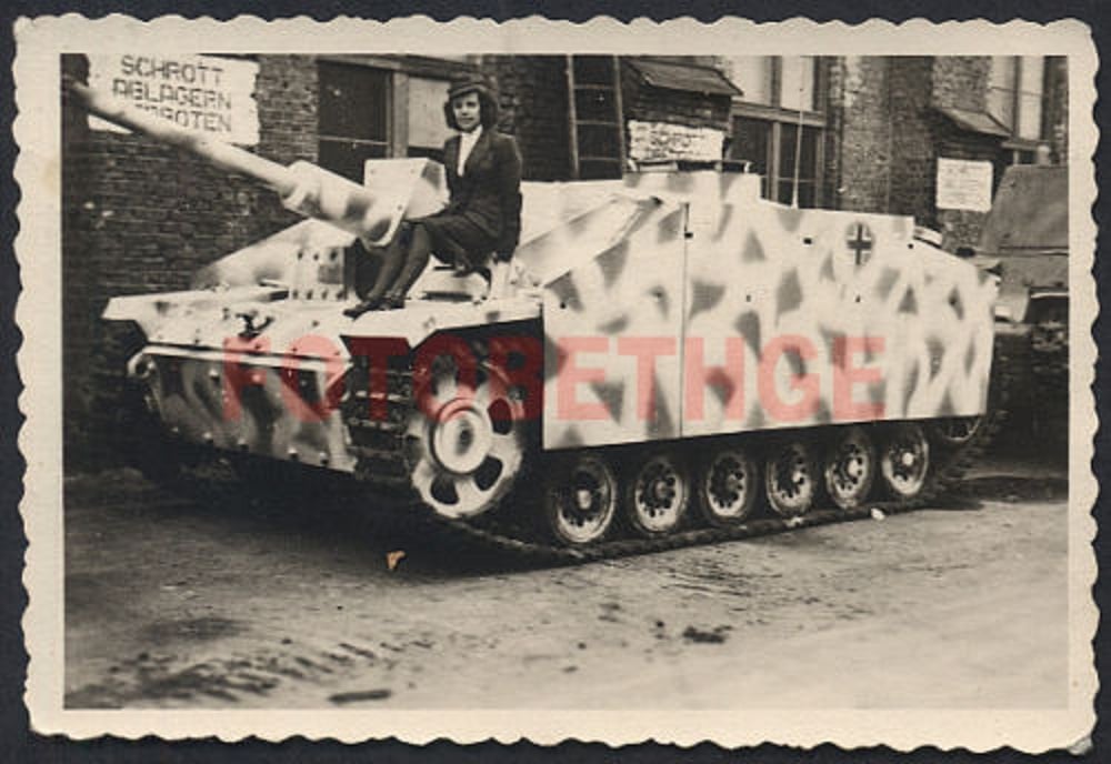 Sturmgeschütz  Seitenschürze Tarnanstrich 1943 R