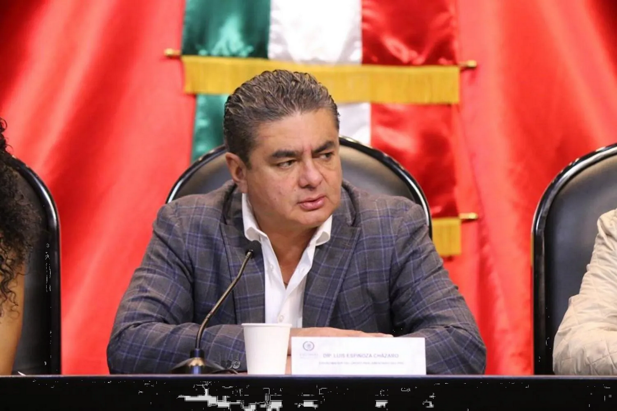 Chilangos decidirán al candidato del FAM para la CDMX, asegura Cházaro