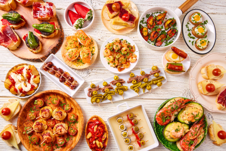 Spanish Tapas. 17 must recipes.