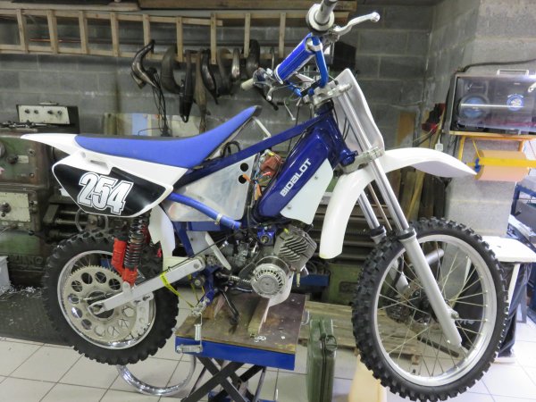 3240674631_1_3_qsnJ9j9A