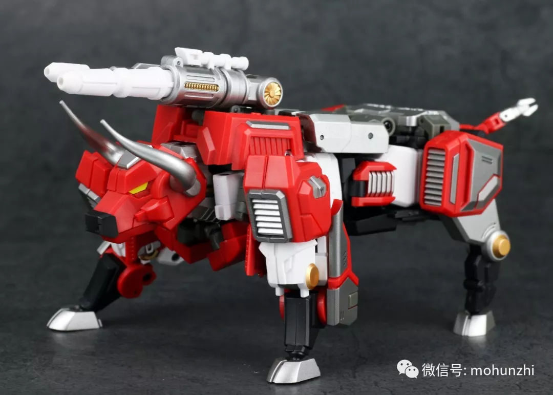 Generation-Toys-gt-11-red-bull-02