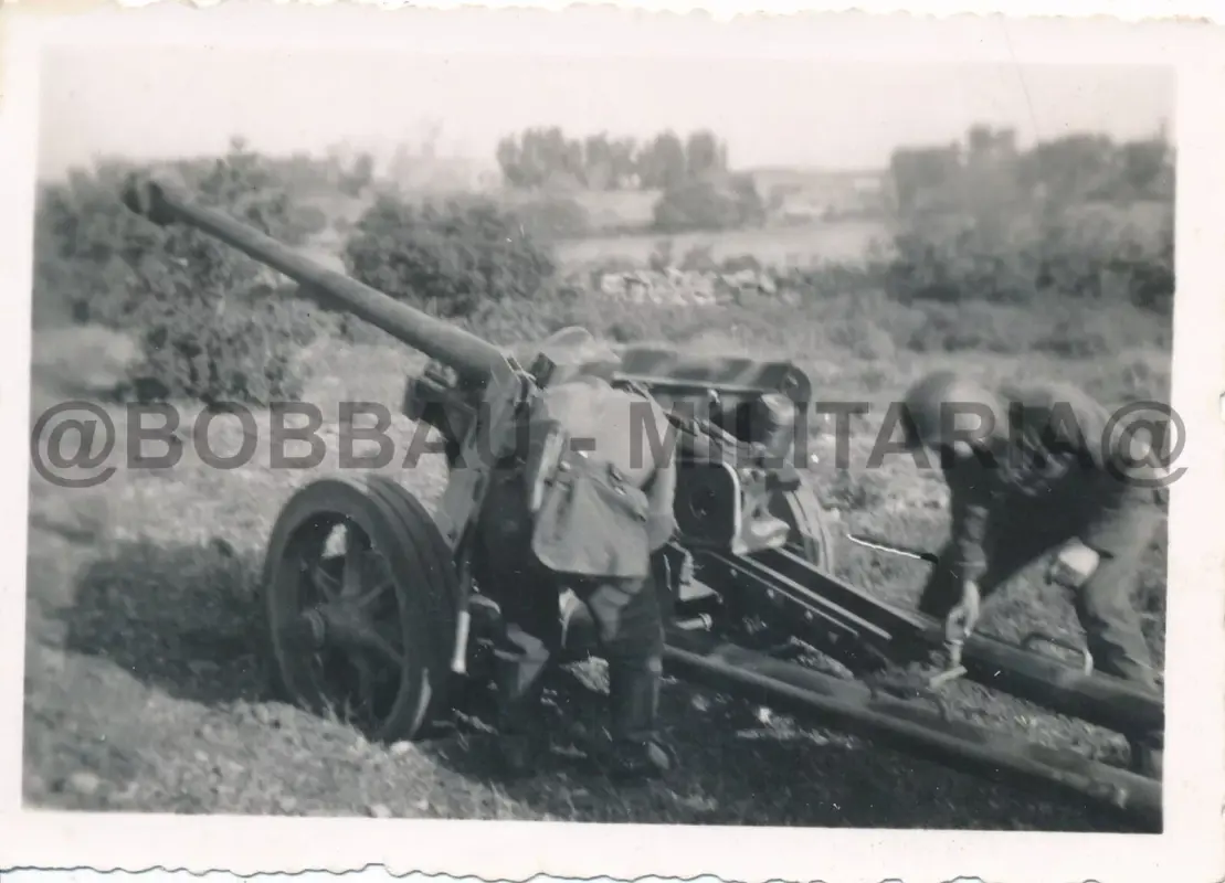 S884 Panzerjäger 2. Panzer-Division DR mit 5cm PaK Geschütz camo Frankreich 1943
