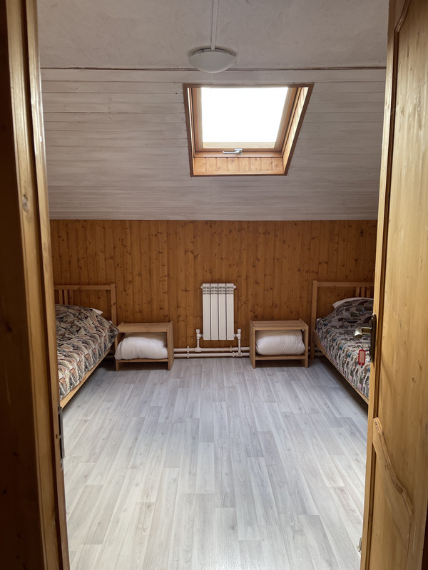 CB98C3A2-A4B2-4928-8398-E39C3AEB6519