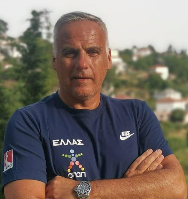 ΜΕ ΤΗΝ ΕΘΝΙΚΗ ΕΦΗΒΩΝ ΣΤΗΝ ΙΣΠΑΝΙΑ Ο ΝΟΜΙΚΟΣ - ΣΕ ΛΙΓΗ ΩΡΑ Ο ΠΡΩΤΟΣ ΑΓΩΝΑΣ 