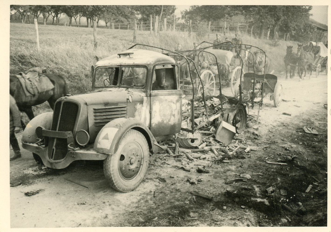 LKW Truck Camion mit Anhänger PAK Geschütz Kämpf
