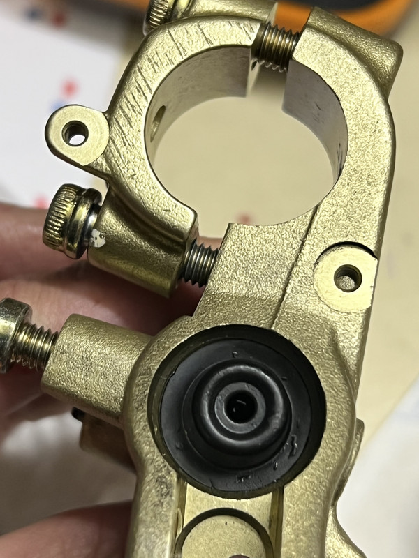 37AABD1F-95A7-4A8E-9A13-966DDEF915F0